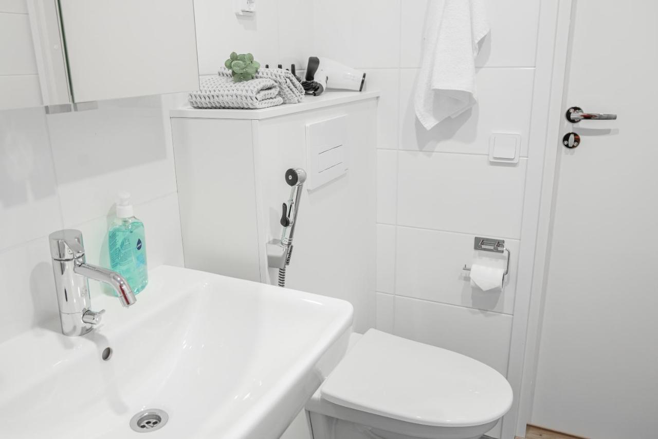 Snowflake Suites V โรวานิเอมิ ภายนอก รูปภาพ